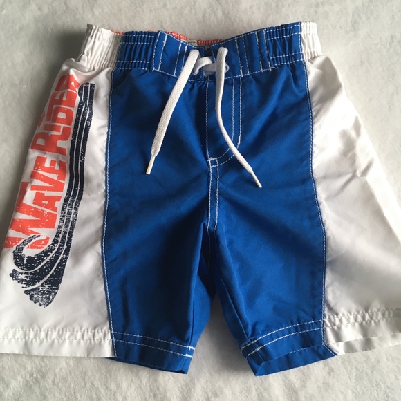 Old Navy Swim Short lot boy 18 - 24 months - Picture 6 of 10
